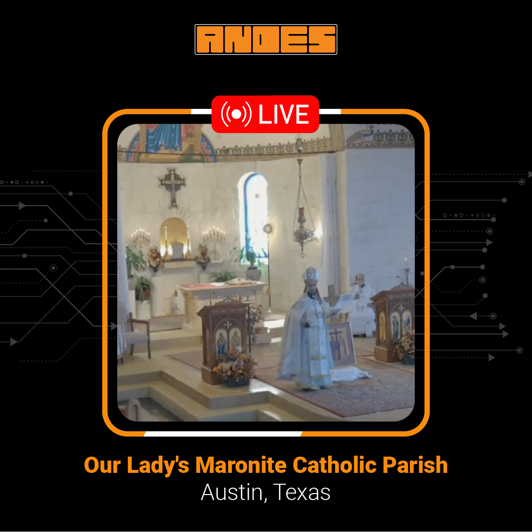 Transmisión en vivo remota de una liturgia en Our Lady's Maronite Catholic Parish en Austin, Texas. Muestra el altar y al sacerdote durante la ceremonia. Representa el caso de éxito de Andes Development en la instalación y gestión técnica de equipos de streaming profesional (cámaras IP y software de control) para conectar comunidades a distancia de forma ininterrumpida.